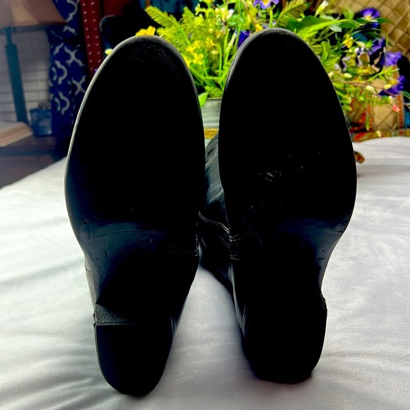 Hazel let leather upper, leather man made lining and sole. Size 11 medium - Picture 4 of 8